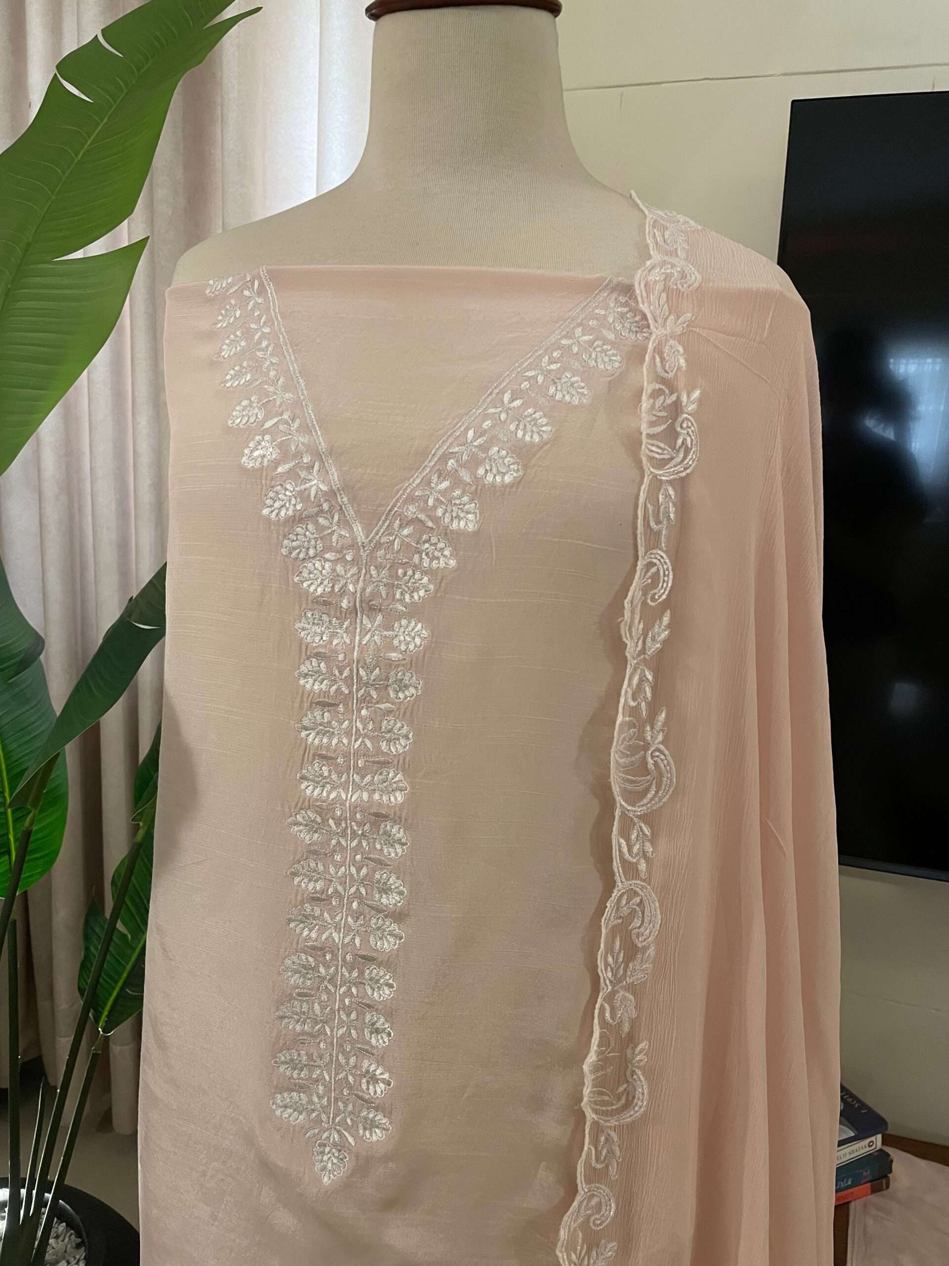 UNSTITCHED EMBROIDERED 3 PIECE SUIT (FD-21) - Image 2
