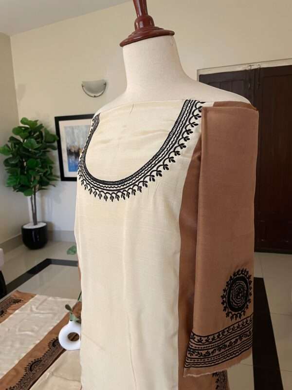 UNSTITCHED EMBROIDERED SHIRT & TROUSER (FD-27) - Image 2
