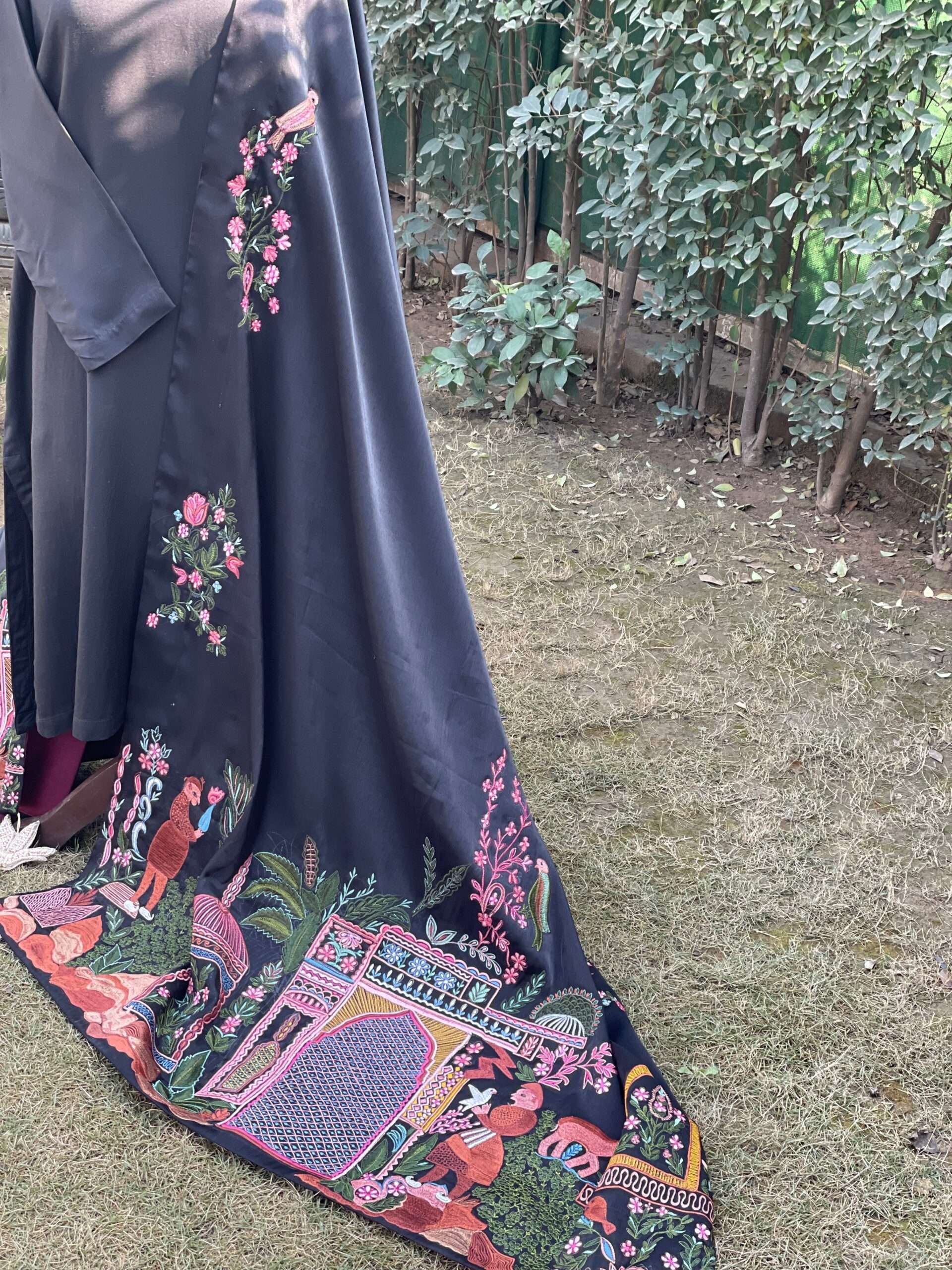 EMBROIDERED SILK SHAWL (FD-31) - Image 3