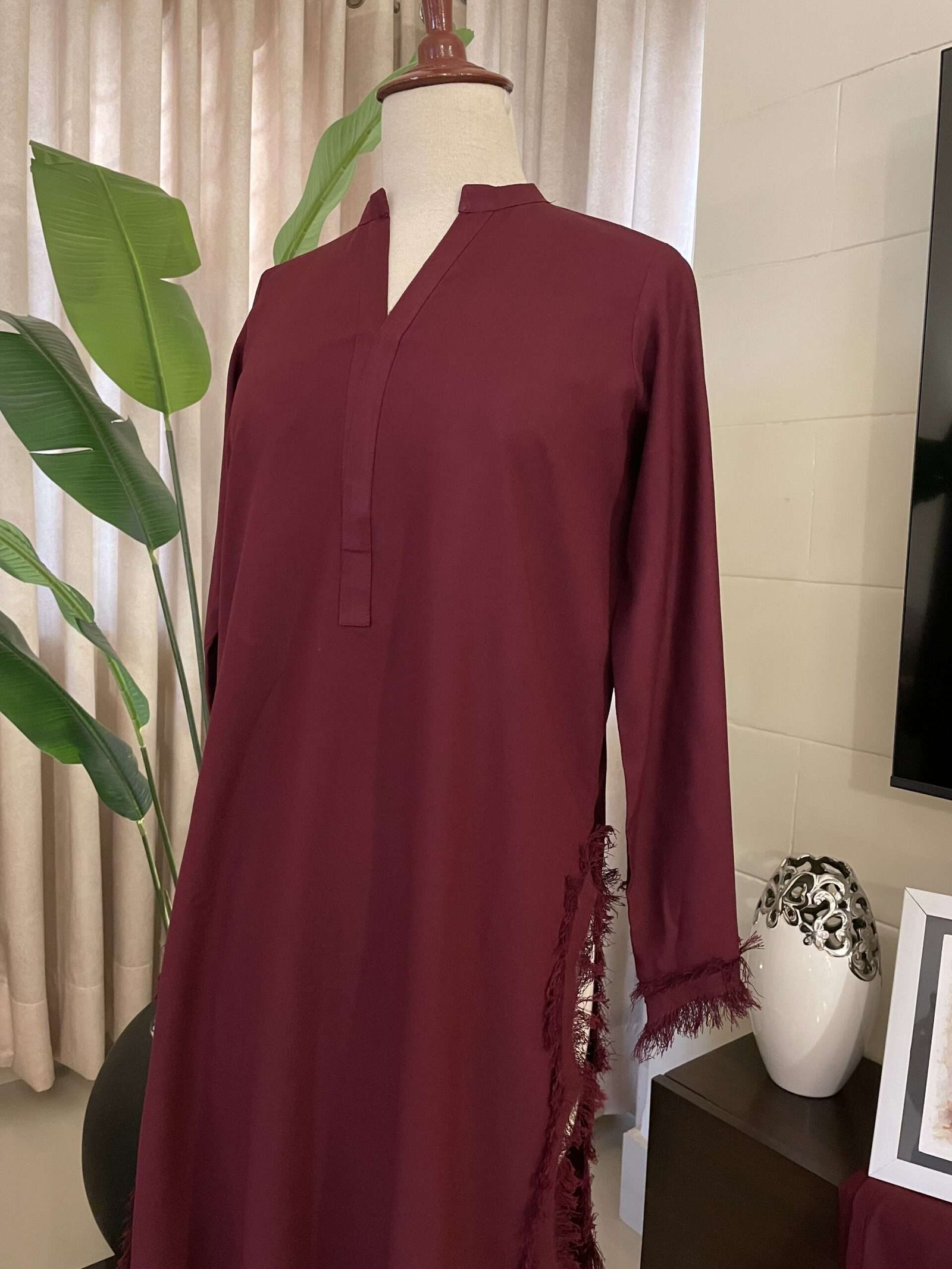 KARANDI MAROON STITCHED SOLID SUITS (CD-06) - Image 2