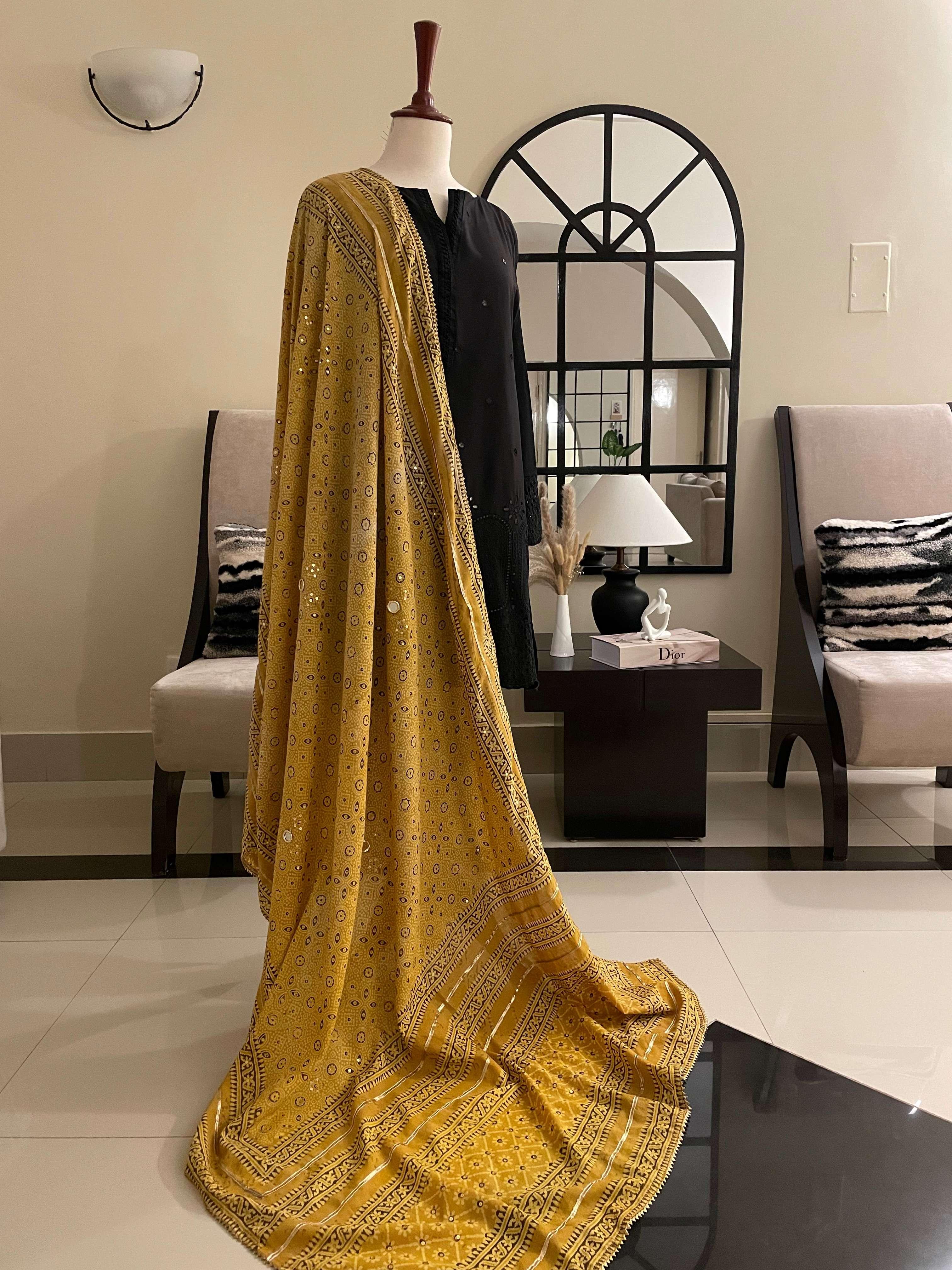 AJRAK DUPPTA (CM-04)