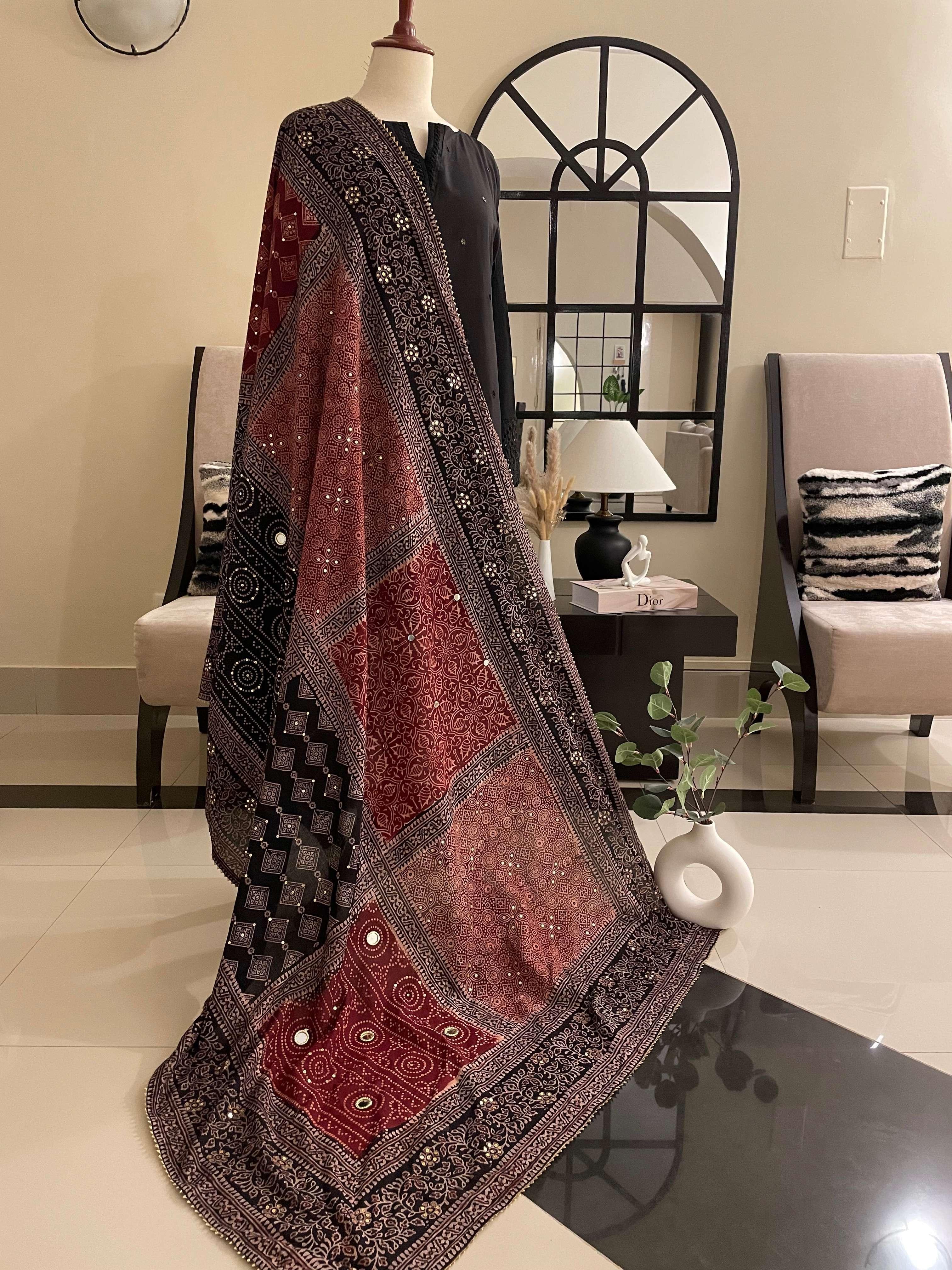 AJRAK DUPPTA (CM-02)