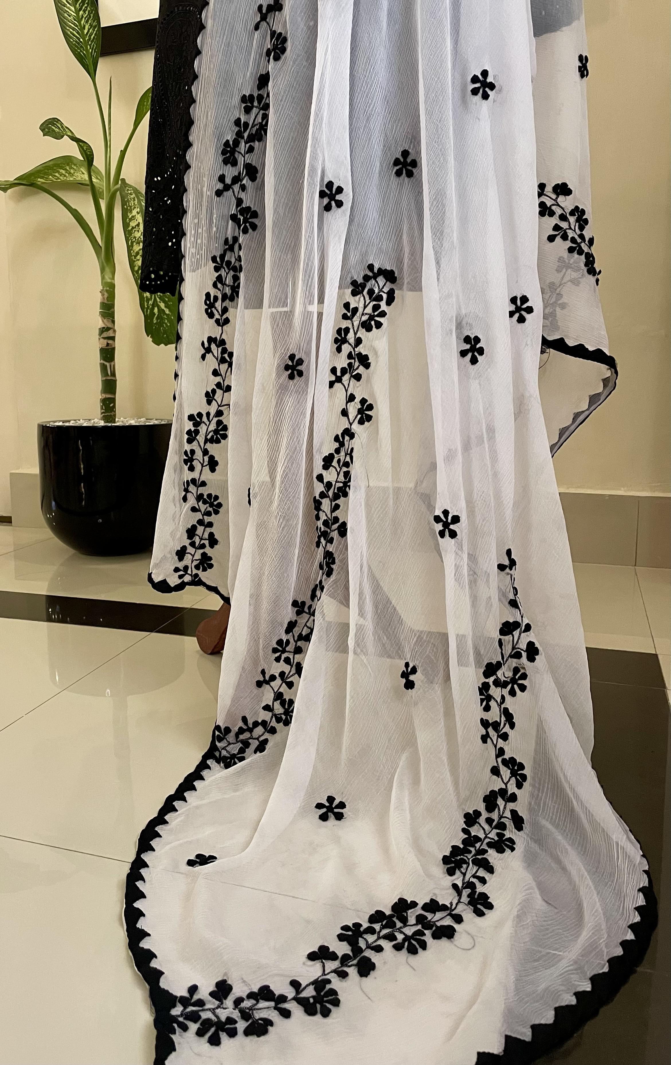 APPLIQUE PATTI WORK DUPPTA WITH EMBROIDERY (AE-05) - Image 2