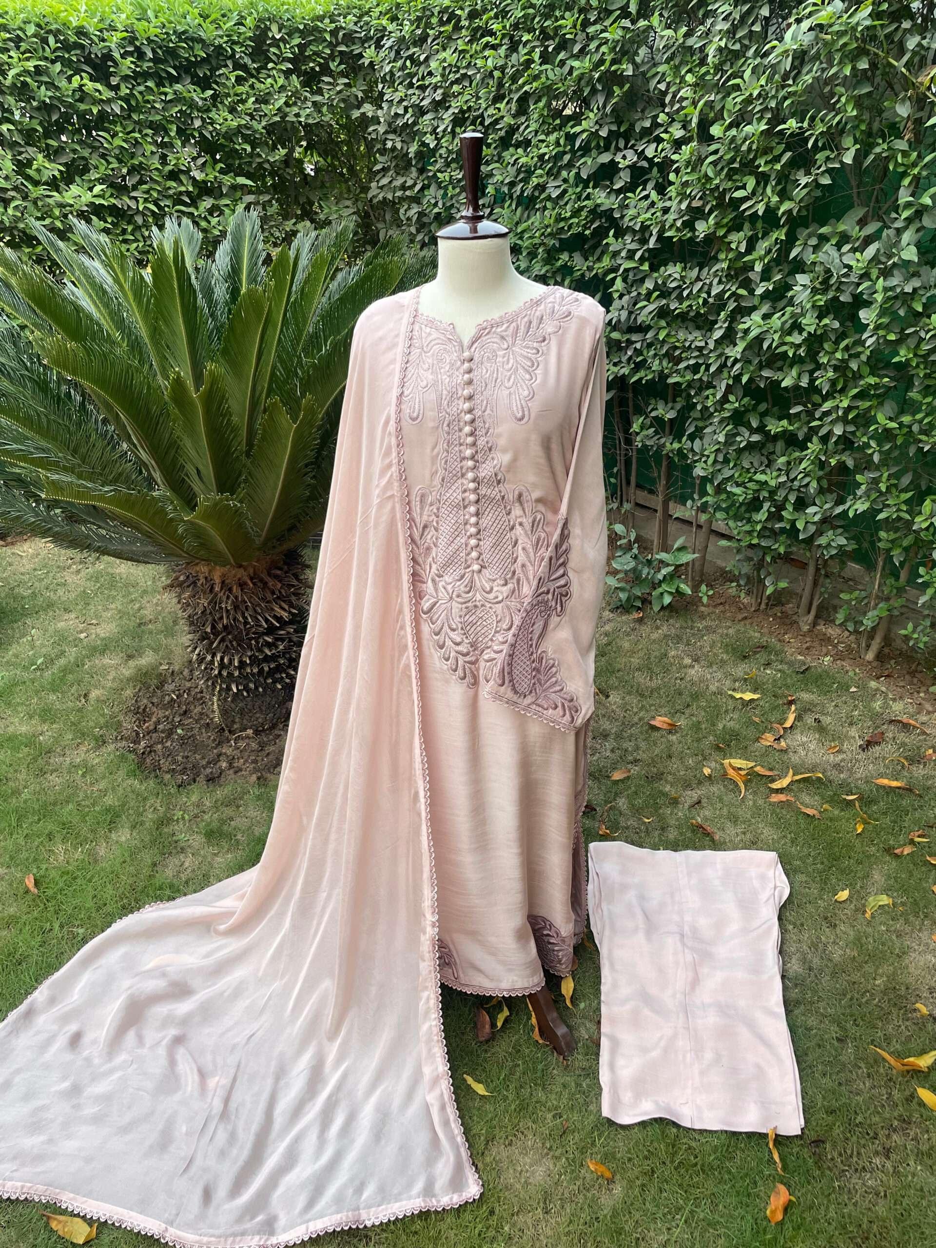 UNSTITCHED EMBROIDERED 3 PIECE SUIT (FD-01)